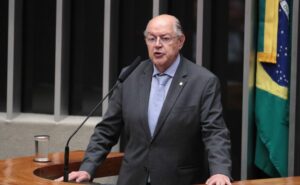Lei da Ficha Limpa completa 16 anos sob disputa no STF