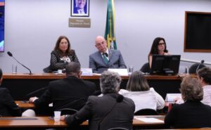 Audiência Pública - Programas de doação de corpos para ciência e formação em saúde. Dep. Bia Kicis (PL-DF) e Dep. Osmar Terra (PL - RS)