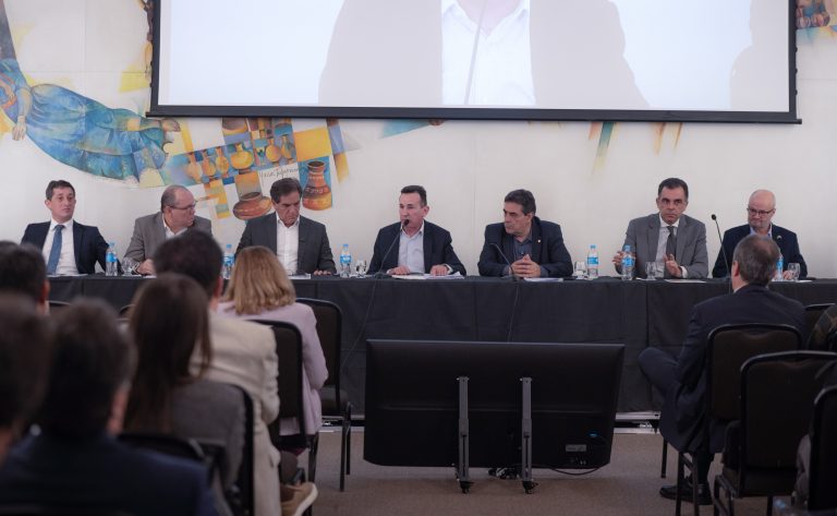 Relator defende ampliar teto do Simples Nacional para R$ 8 milhões