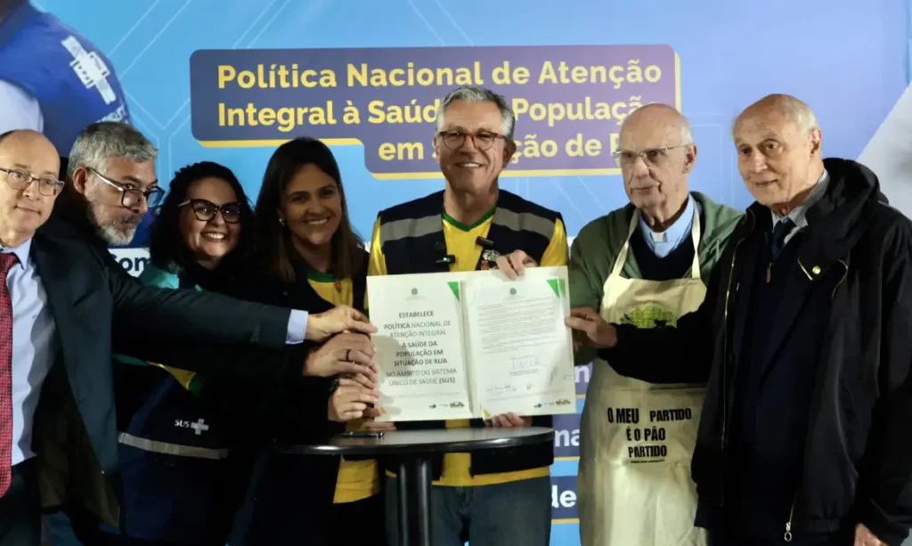 Ministério da Saúde amplia atendimento a pessoas em situação de rua