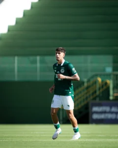 Convocado para a Seleção sub-20, Lucas Rodrigues confirma status de joia do Goiás