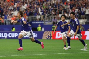 Copa: Japão fica atrás do placar duas vezes, mas empata com a Holanda - destaque galeria