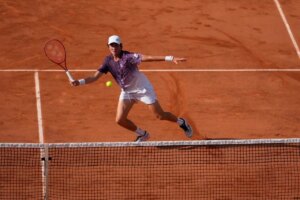 João Fonseca x Jakub Mensik: onde assistir às quartas de Roland Garros