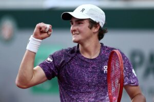 João Fonseca estreia em Wimbledon contra Bautista nesta segunda (29/6)