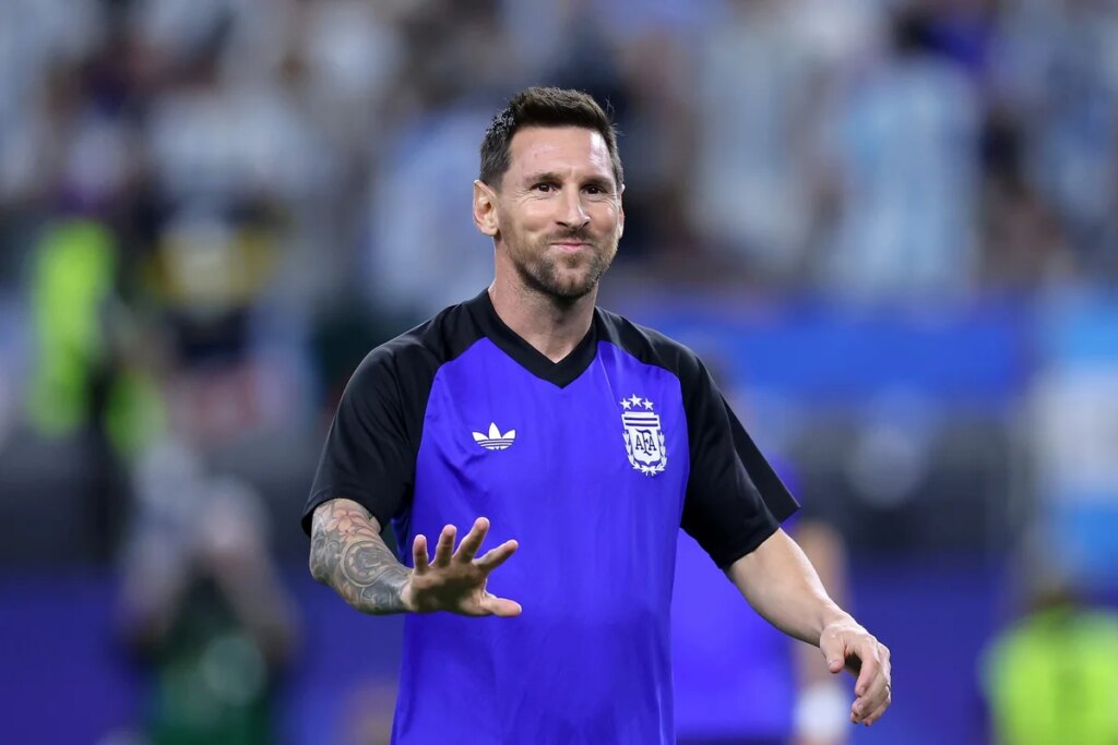 Com Messi no banco, Argentina encara Jordânia pela Copa do Mundo. Siga
