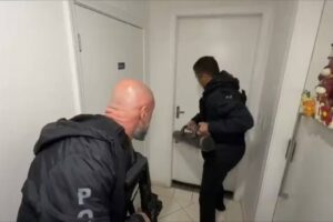 Polícia prende três motoristas sob suspeita de golpes contra passageiros no aeroporto de Guarulhos