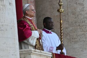 Papa promete mudanças na Igreja em reunião com vítimas de abusos sexuais em Madri