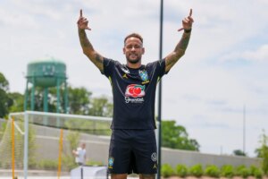 Fora de Brasil x Haiti, Neymar permanece treinando em Nova Jersey