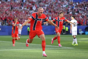 Com dois gols de Haaland, Noruega goleia Iraque em estreia na Copa