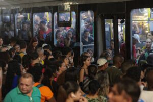 Serviços públicos já estimam impacto do fim da escala 6×1, e tarifa de ônibus pode subir até 8%