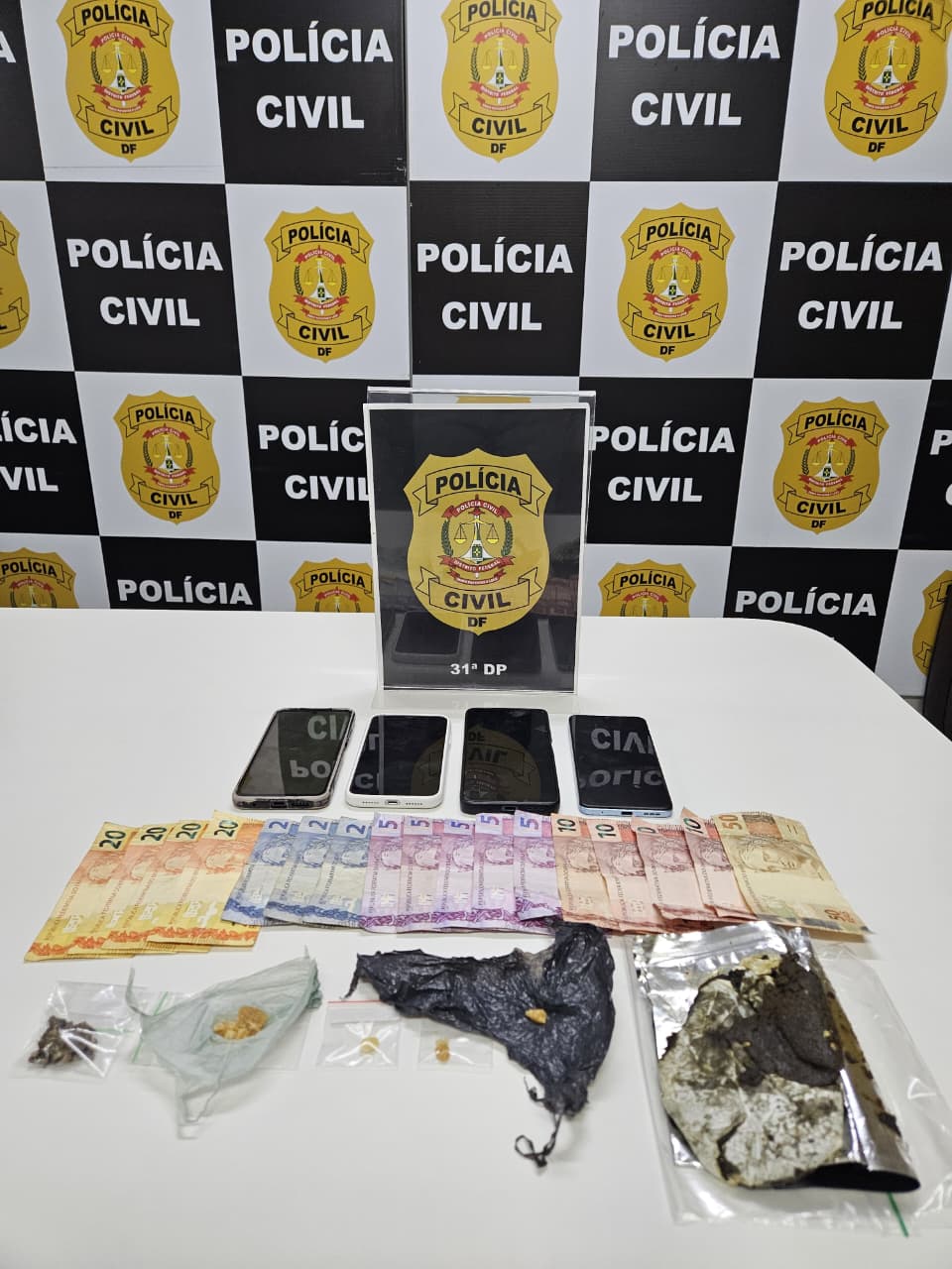 PCDF prende suspeito de tráfico de drogas e apreende adolescente em Planaltina
