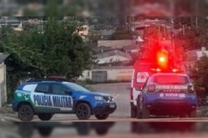 Homem mata mulher a facadas dentro de casa após discussão e foge