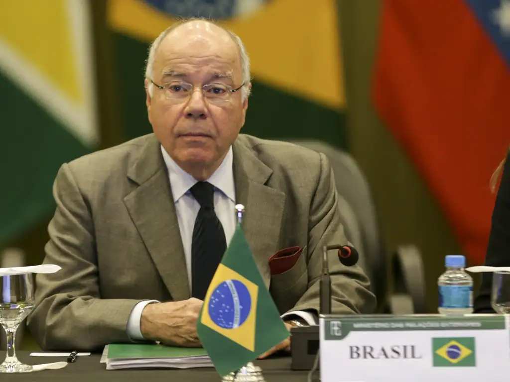 Mauro Vieira debate Fundo de Florestas Tropicais em Luxemburgo
