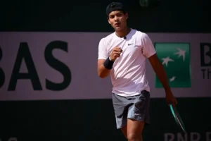 Goiano Luís Augusto Miguel estreia com vitória em Roland Garros Júnior