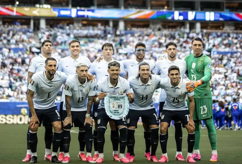 jogadores reclamam de Bielsa antes de decisão