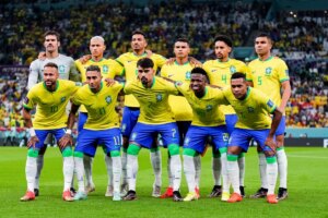 Brasil deve repetir oito titulares do time de 2022 na estreia da Copa