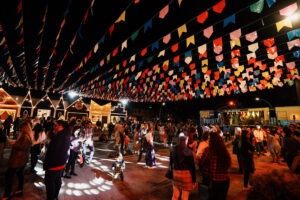 85% dos brasileiros pretendem participar de festas juninas