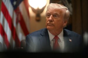 Irã e Estados Unidos assinam acordo de paz, e medidas já estão em vigor