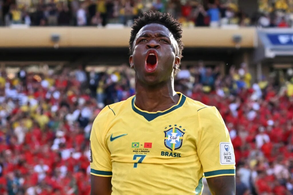 Contra o Haiti, Vini Jr. chega a 500 jogos como profissional