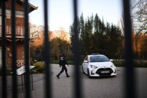 Homem condenado a 27 anos por matar esposa e espalhar restos em parque de Paris
