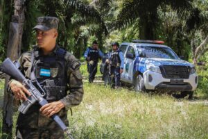 Especialista da ONU exige justiça por massacre em plantação de palma em Honduras