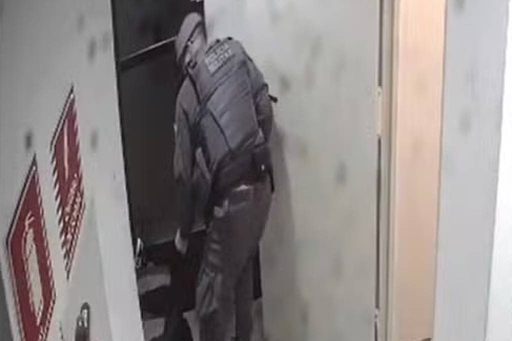 Polícia detém grupo de adolescentes suspeito de invadir condomínio em Moema, em SP