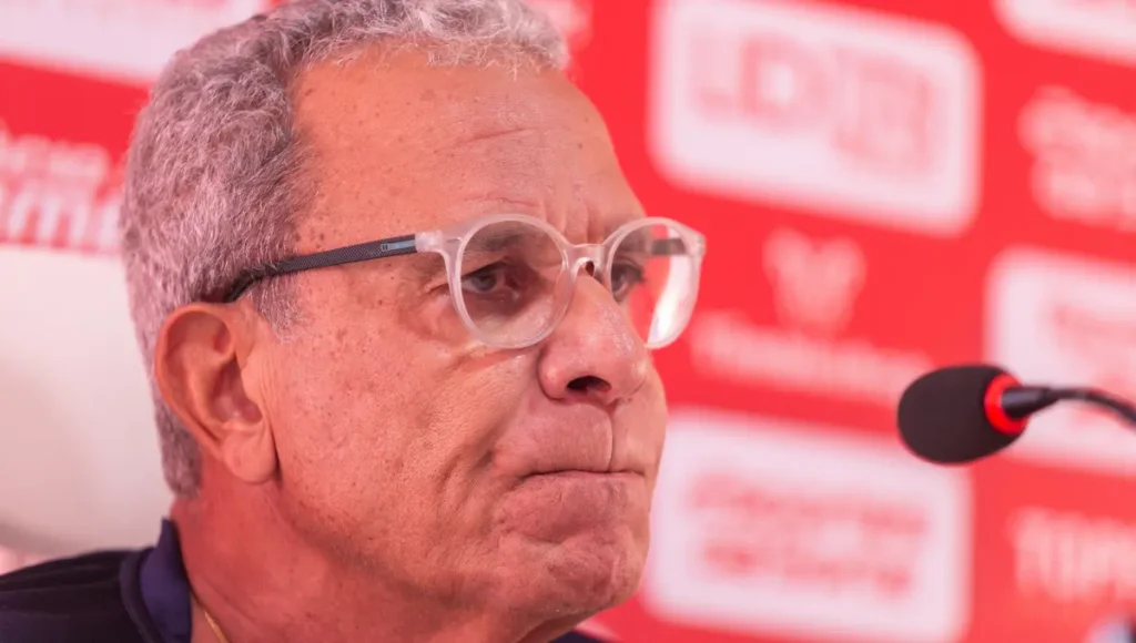 Ex-técnico do Goiás revela necessidade de segurança particular