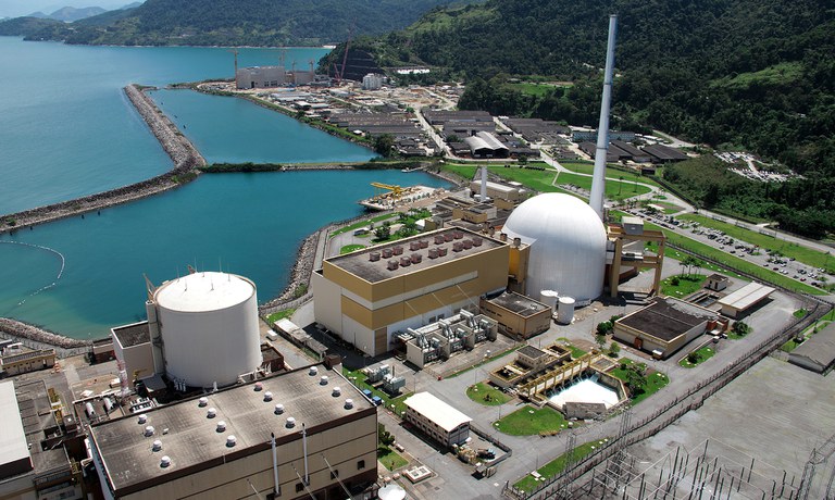 Após resolução do CNPE, Silveira projeta 1º leilão de gás da União no fim de 2026