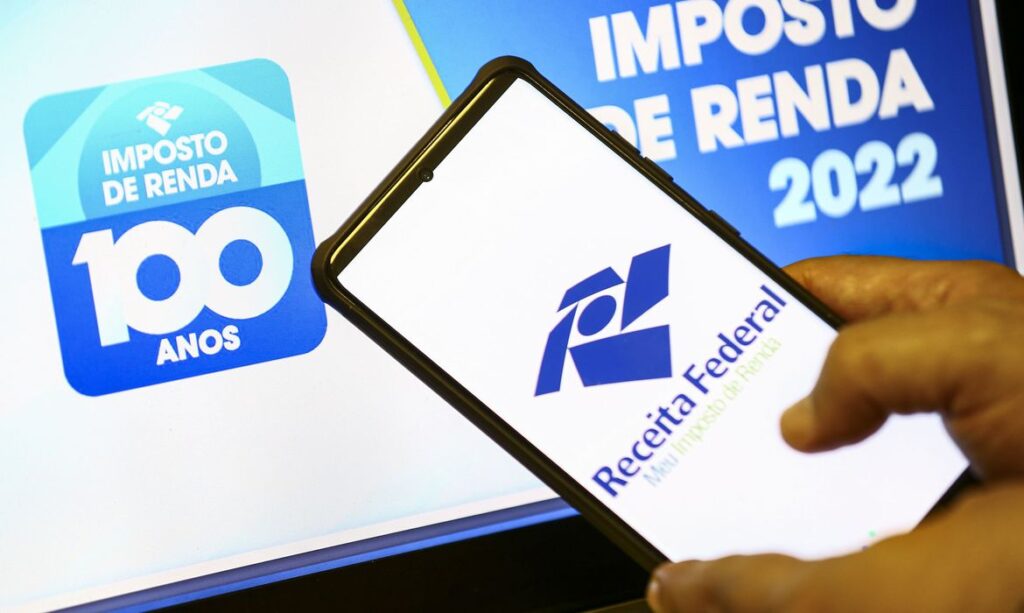 Receita paga nesta sexta-feira o 3º lote da restituição do IR 2026