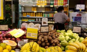 Preços dos alimentos caem, mas fenômeno El Niño é uma ameaça