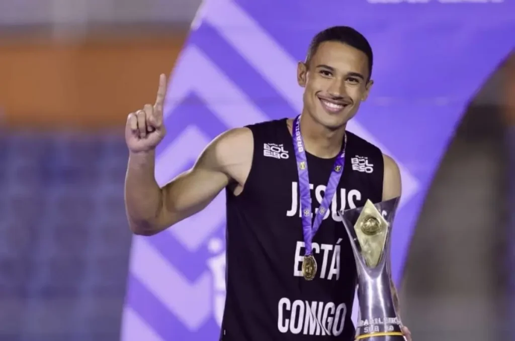 Ruan celebra título do Goiás na Série B Sub-20 "Inesquecível"