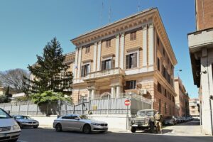 Itália expulsa dois supostos espiões russos após prisão de dois ex-agentes italianos