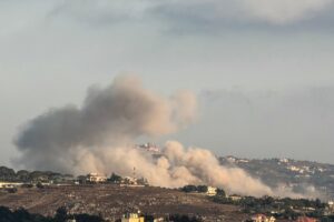 EUA afirma ter atacado infraestruturas militares e depósitos de armas no Irã