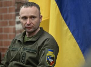 Zelensky substitui chefe das Forças Armadas da Ucrânia