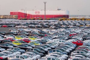 China: vendas de veículos elétricos sobem com demanda externa e compensam fraqueza doméstica