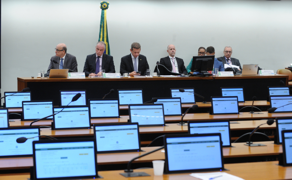CMO analisa crédito de R$ 4,2 milhões para Justiça Eleitoral e do Trabalho