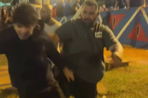Evento de Haddad na Unicamp tem confusão e briga com integrantes do MBL