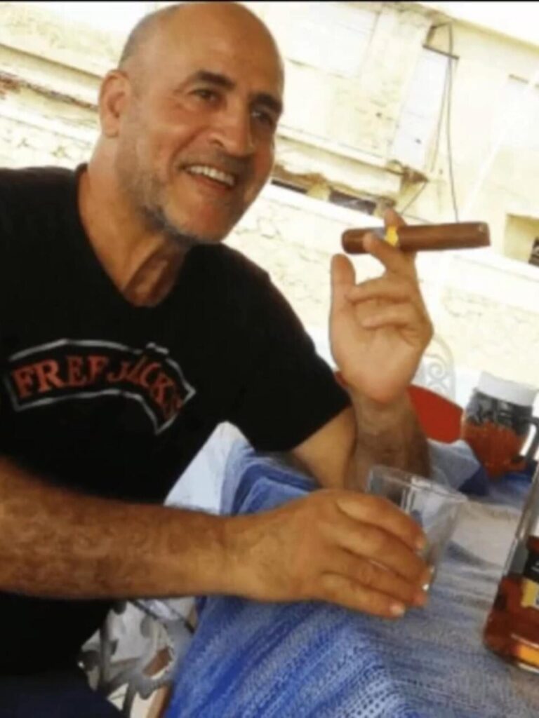 Caça-talentos vinculado a Epstein é encontrado morto na França