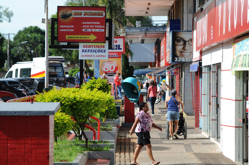 Comércio segue como segundo maior empregador do DF