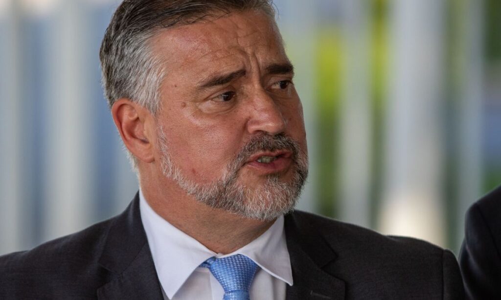 Reunião com Fazenda e FPA sobre dívidas rurais foi boa, diz Paulo Pimenta