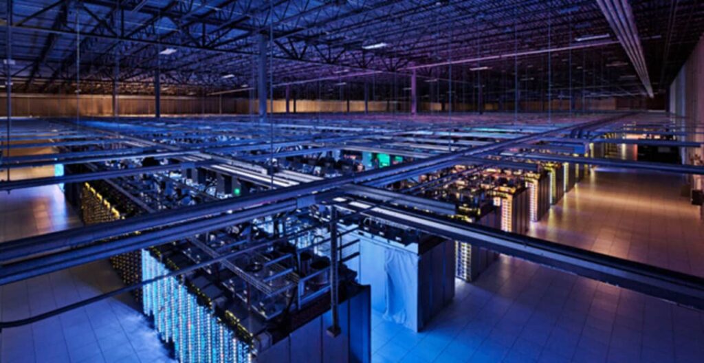 FGV: desafios para data centers no Brasil incluem fragmentação regulatória e custo de energia