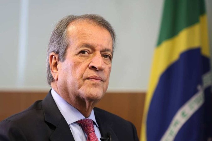 PF diz que Valdemar desviou R$ 119 milhões em emendas, e Dino bloqueia bens de dirigente do PL