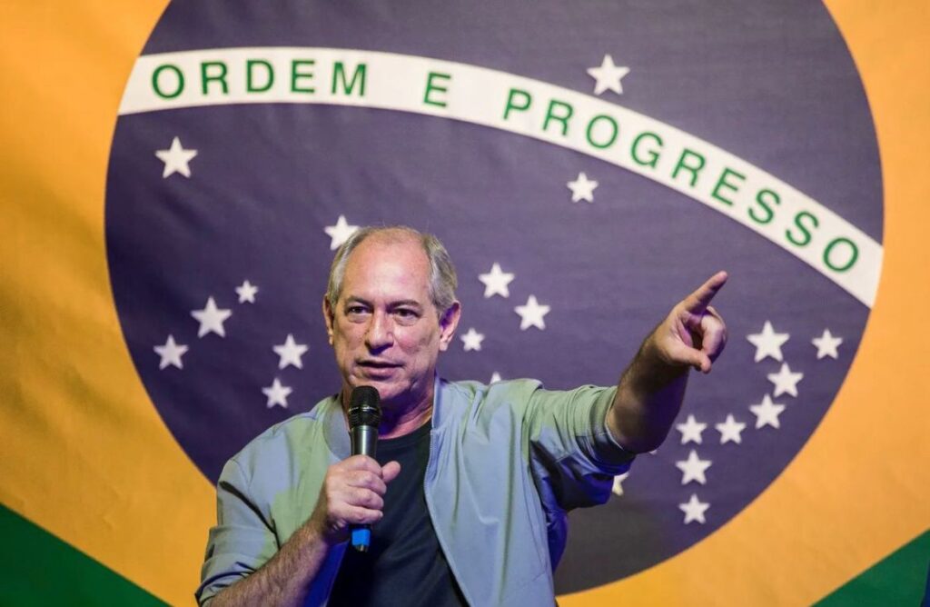 Eduardo Girão critica apoio de setores da direita para Ciro Gomes no Ceará