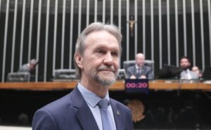 Para bancada do PT, não é mais preciso votar o PLP dos Combustíveis, diz líder da sigla
