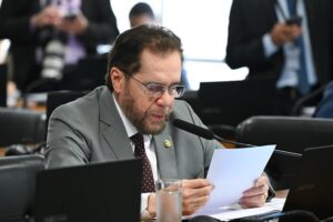 Plínio Valério critica ativismo climático e defende Amazônia produtiva