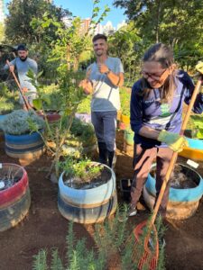 Trabalho voluntário impulsiona reflorestamento no Parque Ecológico de Águas Claras 