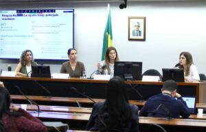 PGDF defende projeto que restringe redes sociais para menores de 16 anos