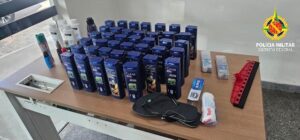 Mulher é presa suspeita de furtar mais de R$ 1,7 mil em produtos de supermercado em Samambaia