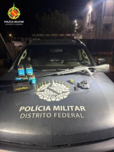 Homem é preso com espingarda e grande quantidade de munições