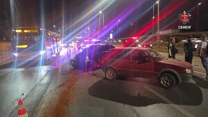 Engavetamento com quatro carros deixa duas pessoas feridas na EPTG